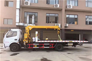 永平附近汽车轮胎更换